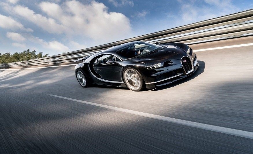 Dünyanın en pahalı ve en güçlü arabasının hız rekoru: 490 km/s 1