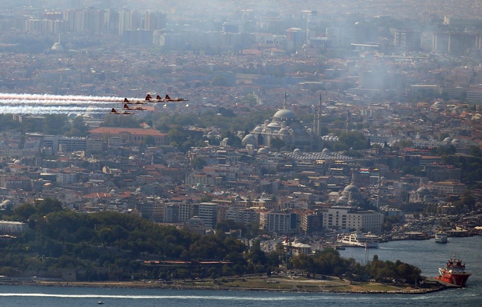 Türk Yıldızları İstanbul Boğazı'nda 3