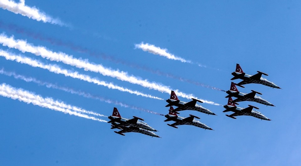 Türk Yıldızları İstanbul Boğazı'nda 6