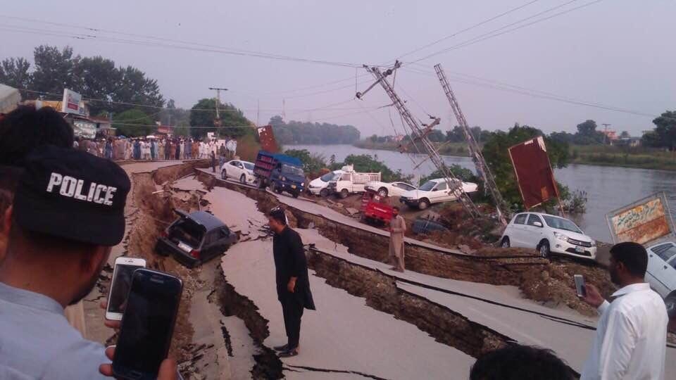 Pakistan’da 5.8 büyüklüğünde deprem 4