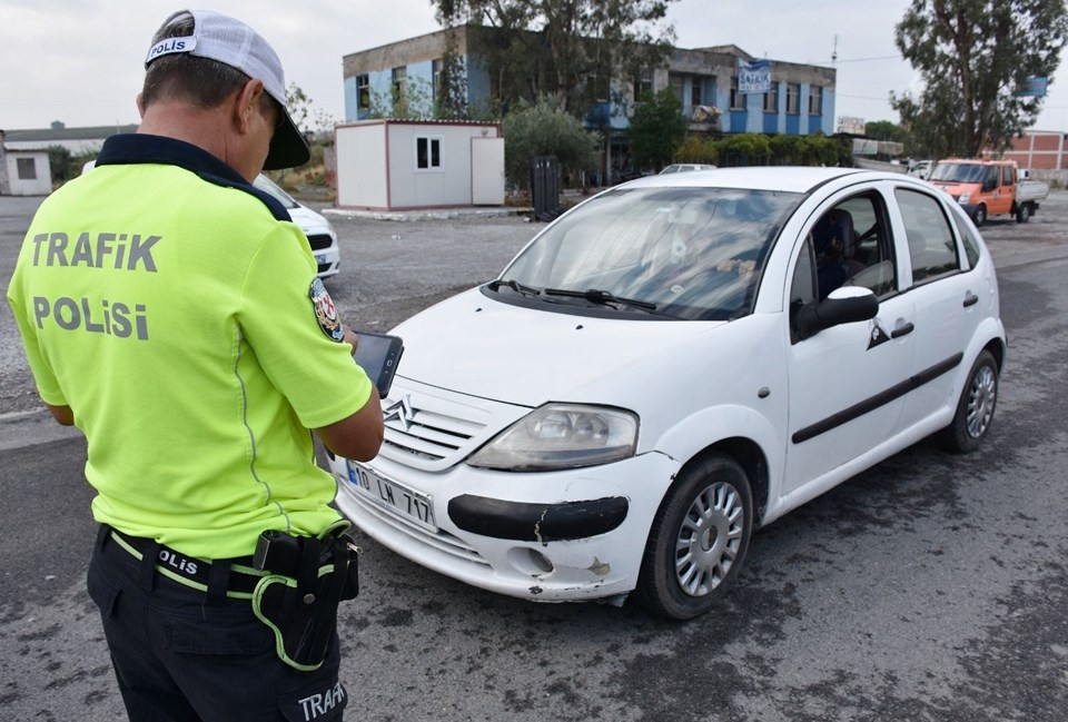 Denetimler başladı! Araçta sigara içene 153 lira ceza 26