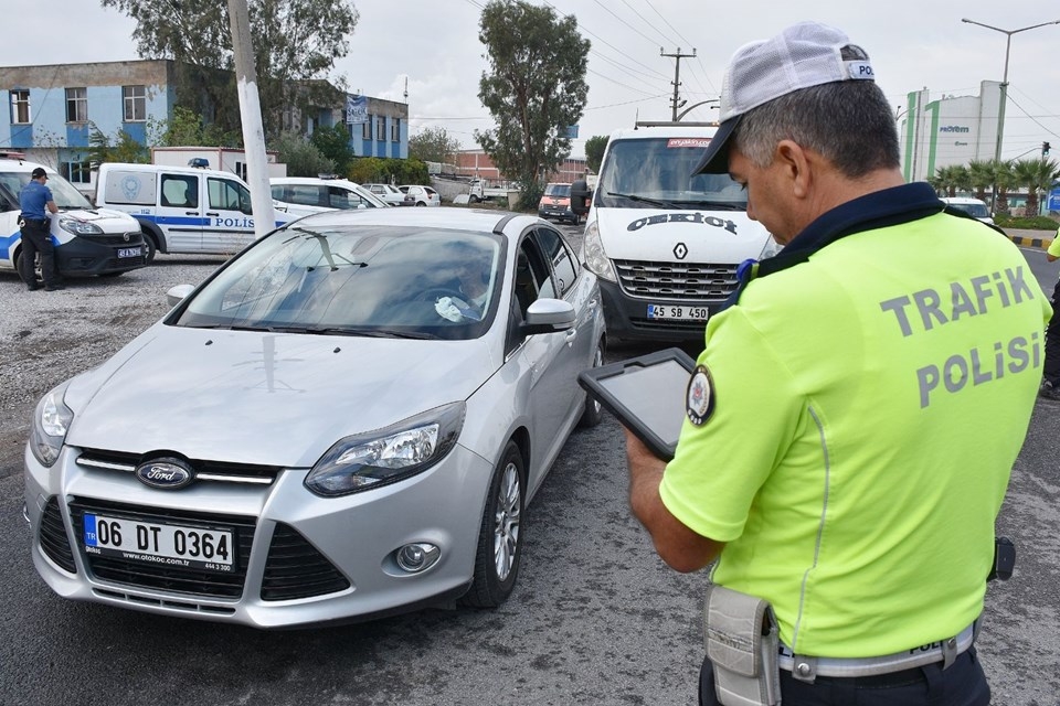 Denetimler başladı! Araçta sigara içene 153 lira ceza 3