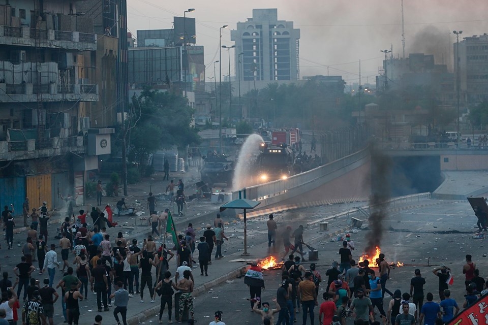 Irak'ta hükümet karşıtı gösteriler (Sosyal medya erişimi durdu,) 24