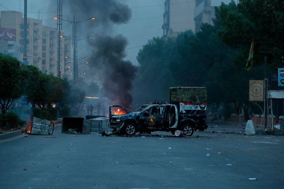 Irak'ta hükümet karşıtı gösteriler (Sosyal medya erişimi durdu,) 40