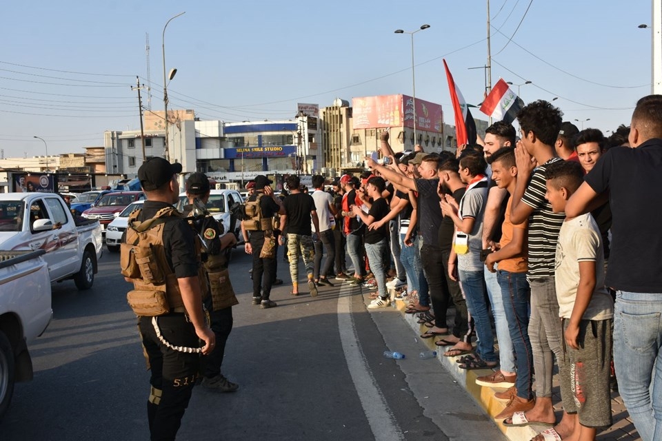 Irak'ta hükümet karşıtı gösteriler (Sosyal medya erişimi durdu,) 45