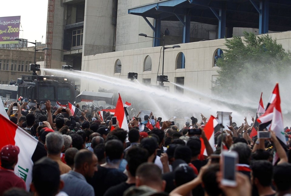 Irak'ta hükümet karşıtı gösteriler (Sosyal medya erişimi durdu,) 48