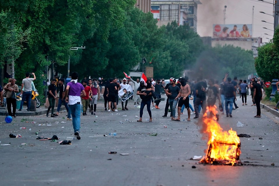 Irak'ta hükümet karşıtı gösteriler (Sosyal medya erişimi durdu,) 67