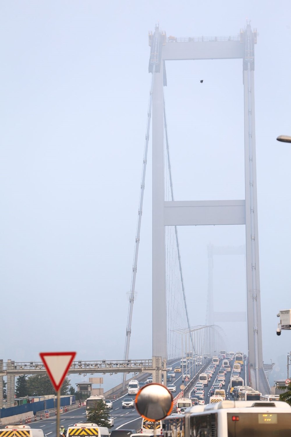 İstanbul Boğazı sise büründü (Boğaz transit gemi geçişine kapatıldı) 2