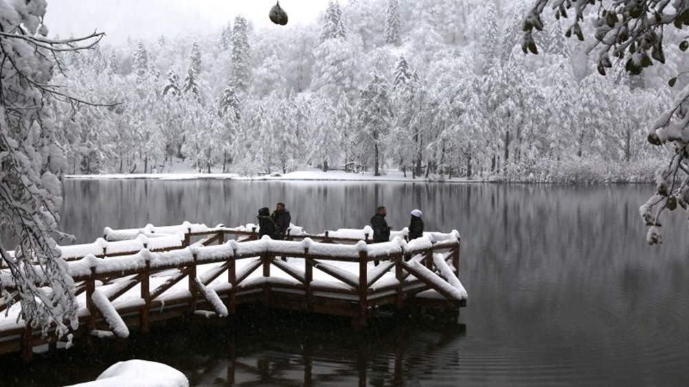 Borçka Karagöl 'beyaz gelinliği'ni giydi 5