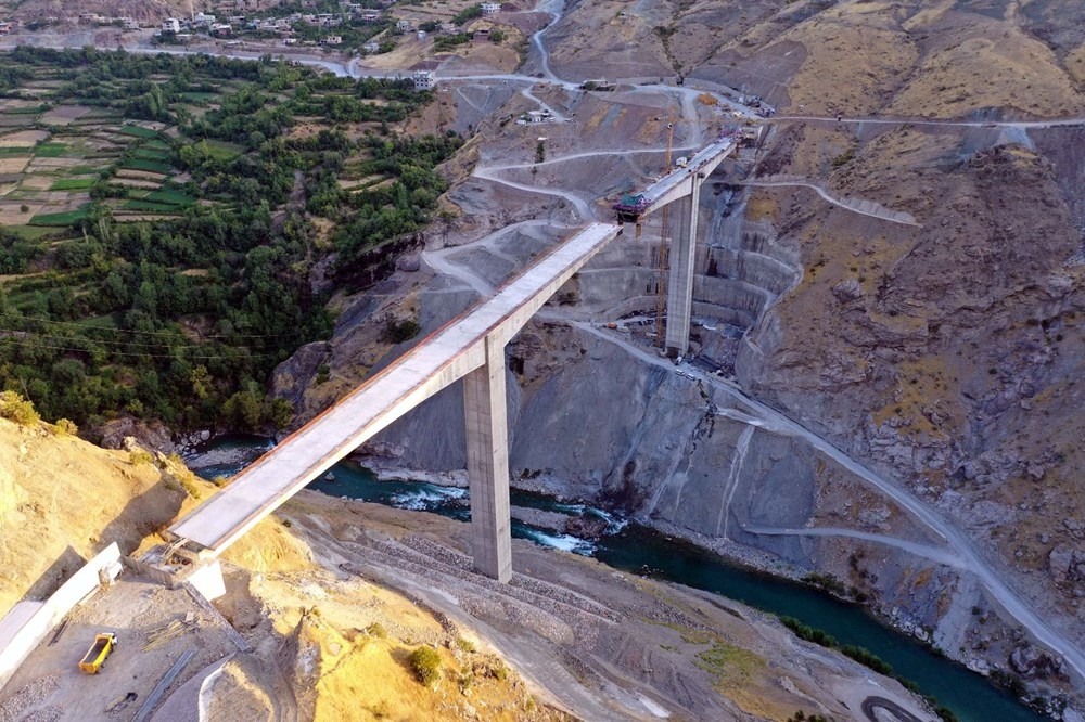 Türkiye'nin en yüksek köprüsünde sona gelindi 1
