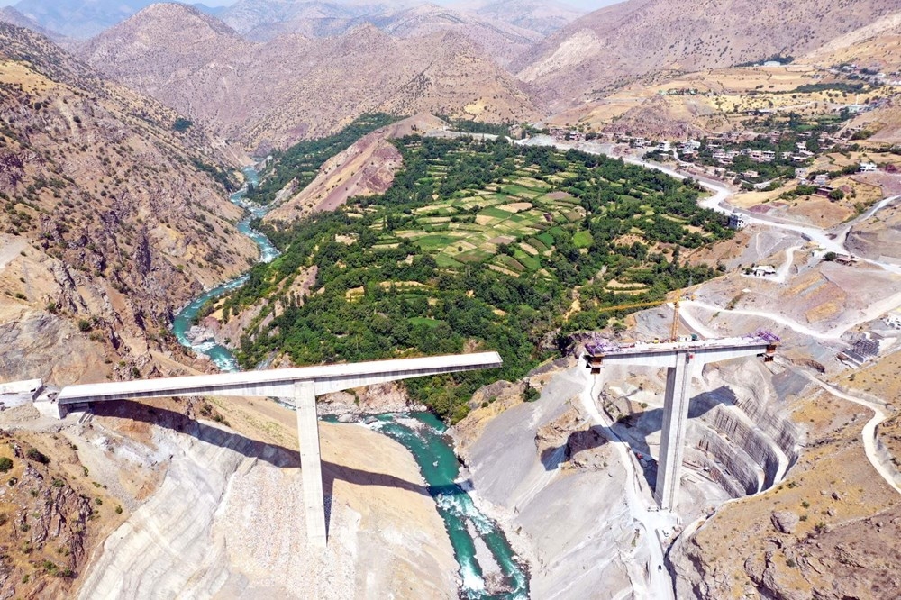 Türkiye'nin en yüksek köprüsünde sona gelindi 3