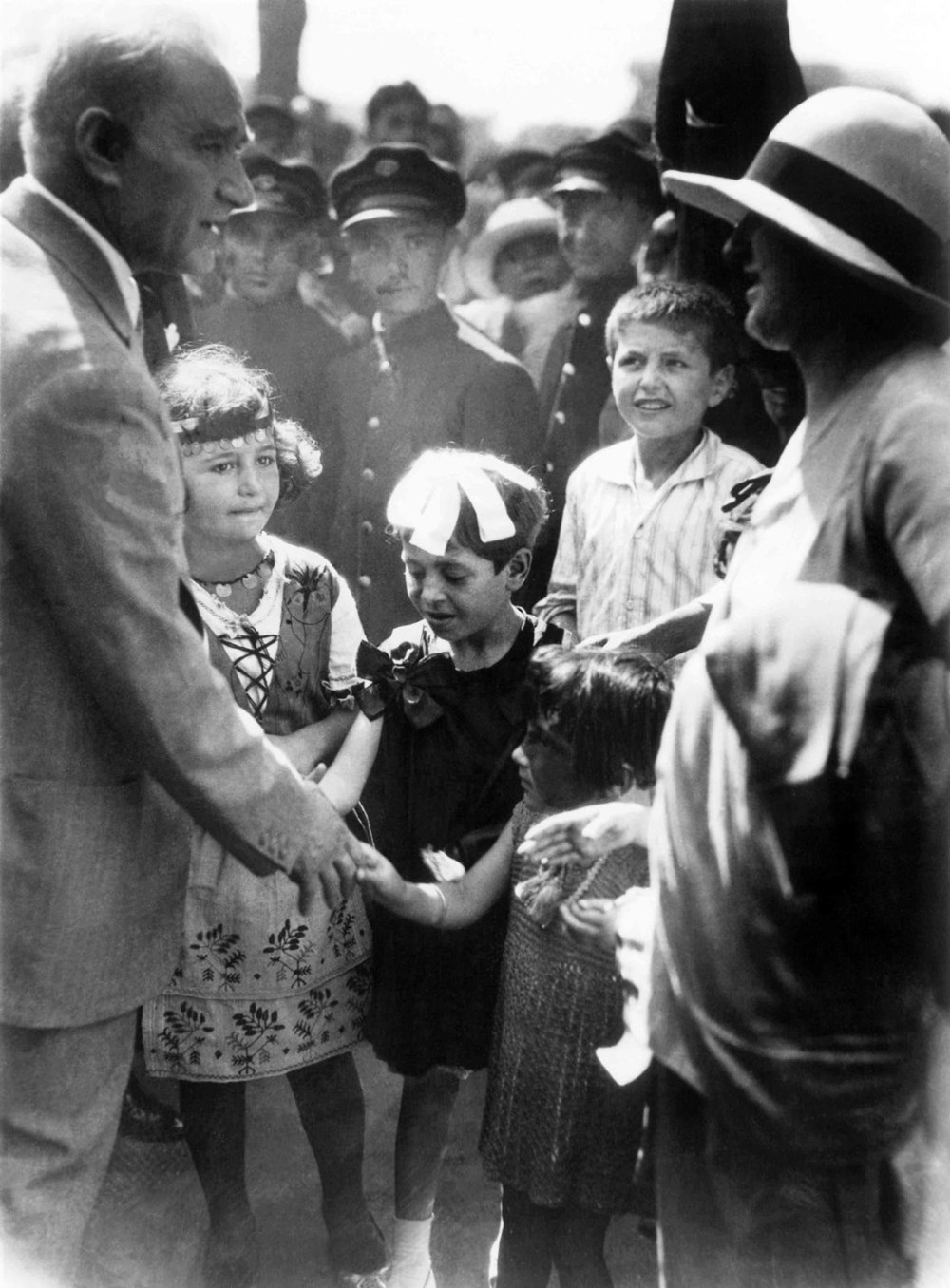 Mustafa Kemal Atatürk'ün ebediyete intikalinin 81. yılı (10 Kasım 1 26