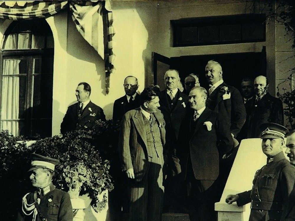 Mustafa Kemal Atatürk'ün ebediyete intikalinin 81. yılı (10 Kasım 1 29