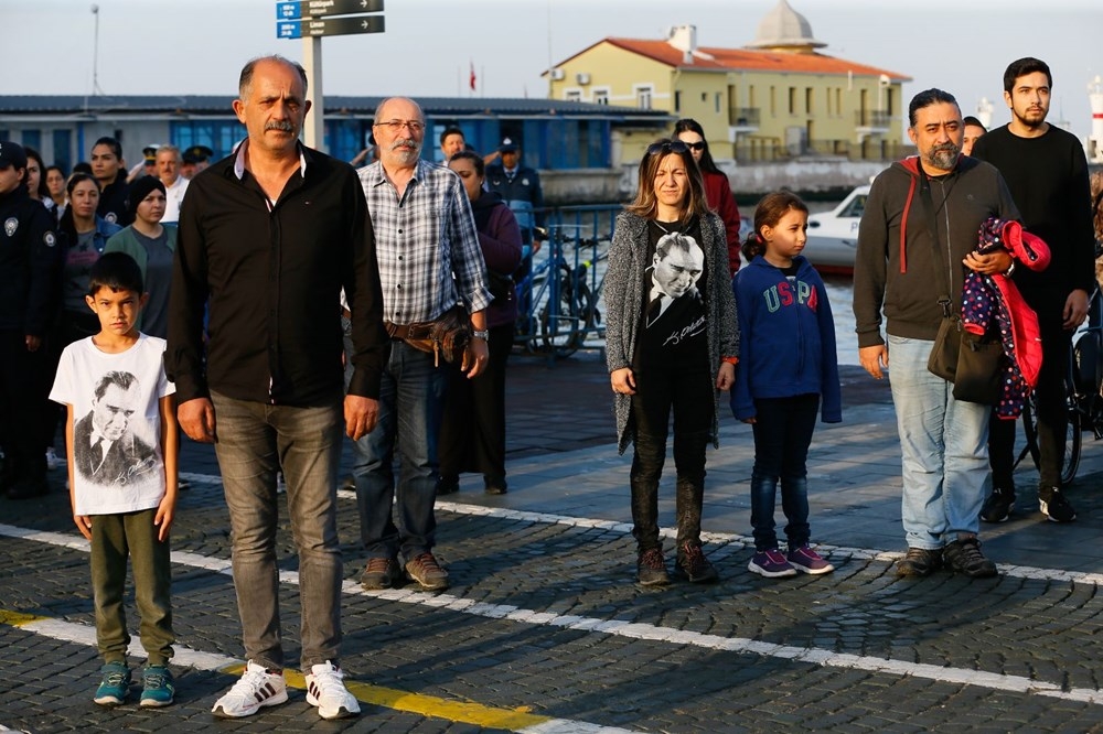 Ata'ya saygı: 09.05'te hayat durdu 8