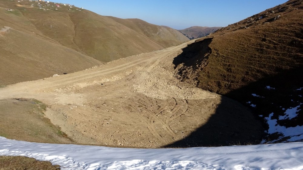 Dipsiz Göl 'valilik izinli' define kazısı ile kurutuldu 7