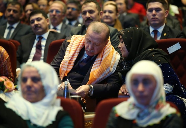 Erdoğan'ı görünce telefonlara sarıldılar! Renkli anlar... 19