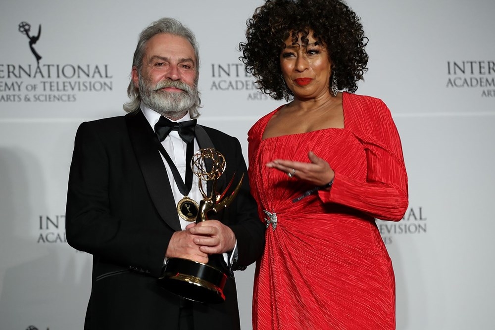Haluk Bilginer'e Uluslararası Emmy ödülü 1