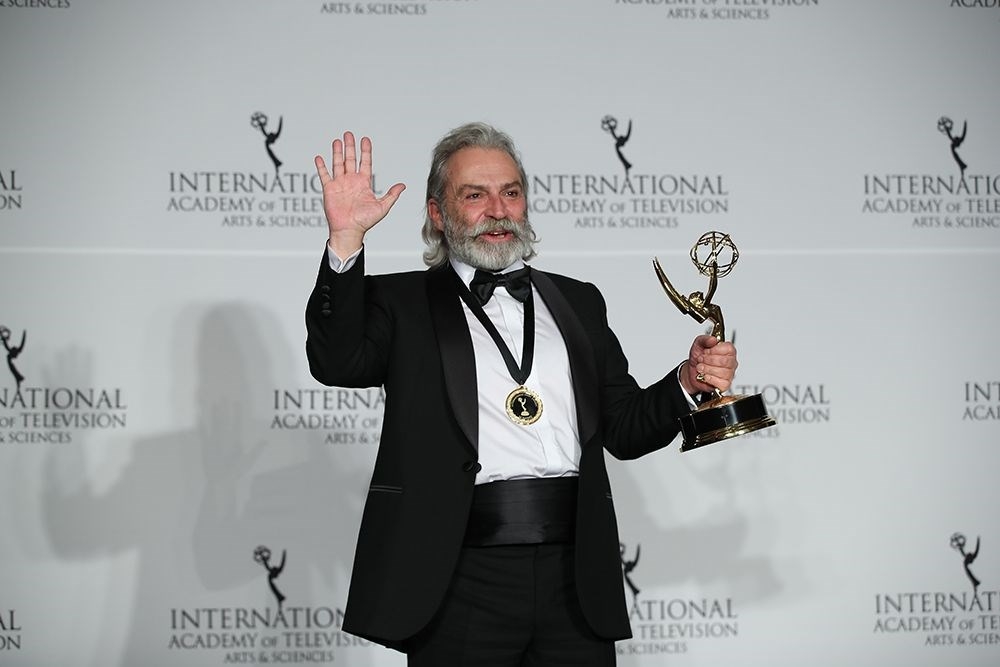 Haluk Bilginer'e Uluslararası Emmy ödülü 3