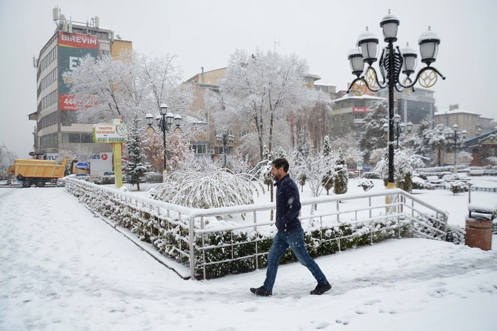 Türkiye'de beyaz örtü Doğu Anadolu'yu etkisi altına aldı 8