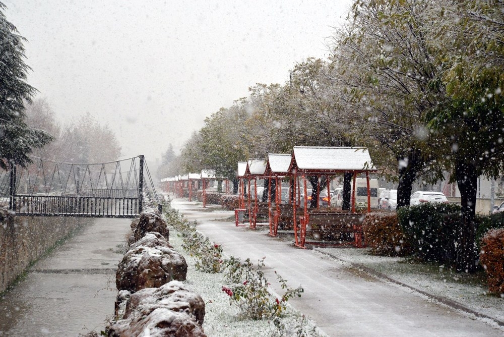 Türkiye'den kar yağışı manzaraları 11