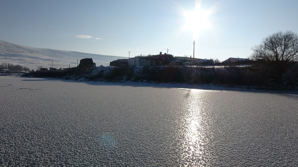 Ardahan'da Aktaş Gölü dondu 9