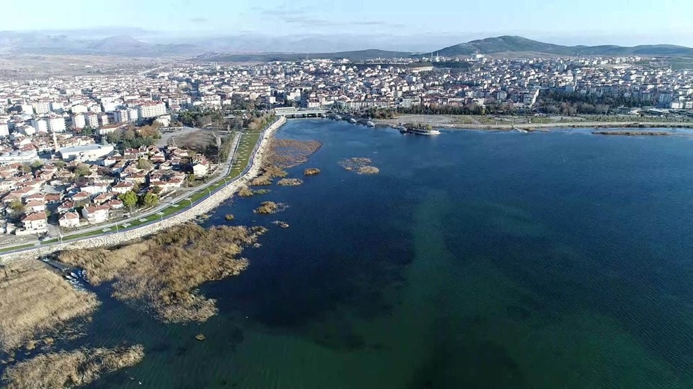 Beyşehir Gölü'nde su seviyesi 20 metre düştü 2