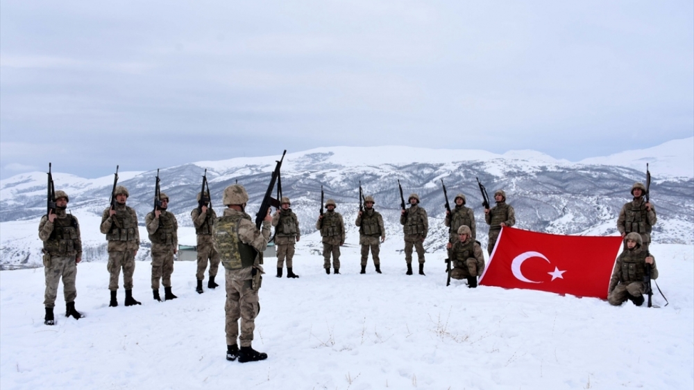 Jandarma kışın da teröristlere göz açtırmıyor 19