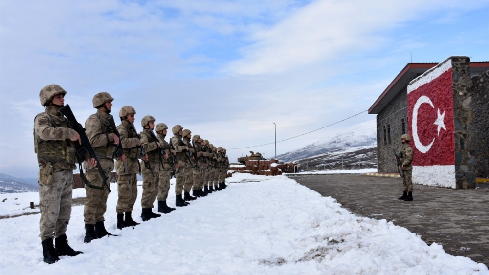 Jandarma kışın da teröristlere göz açtırmıyor 3