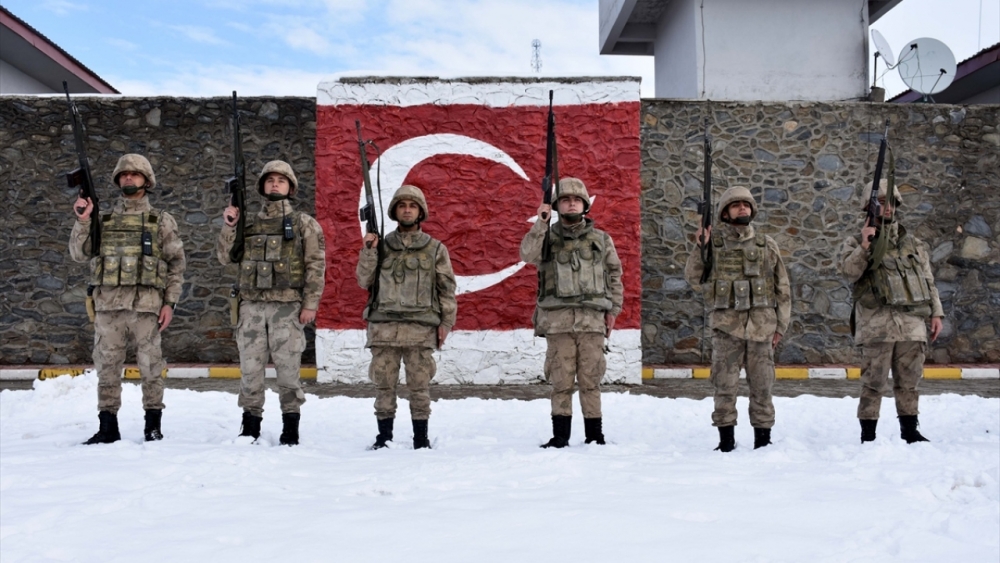Jandarma kışın da teröristlere göz açtırmıyor 5