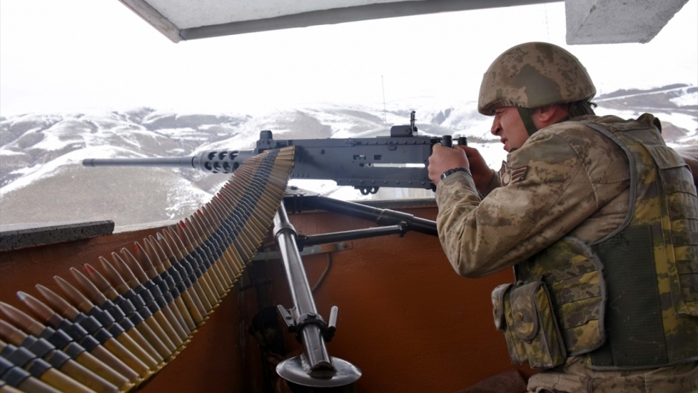 Jandarma kışın da teröristlere göz açtırmıyor 8