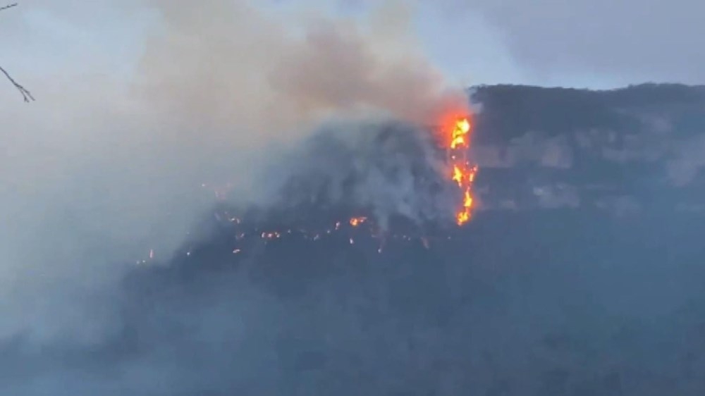 Yangınlar Dünya Mirası’ndaki Mavi Dağlar’a sıçradı 2
