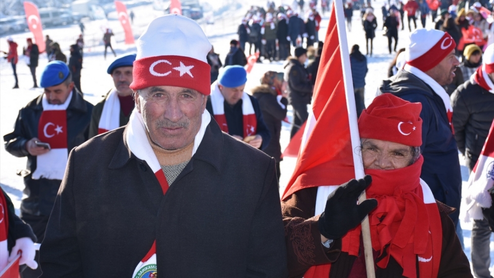 Vefakar gençlik, fedakar ecdadı 105'inci yılında anmak için toplanı 16