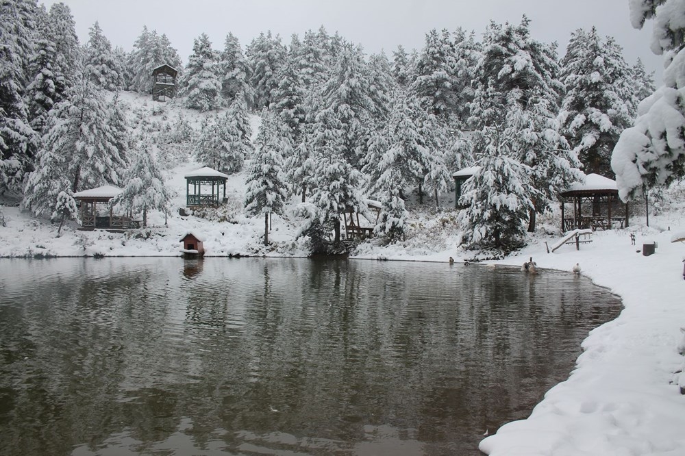 Limni Gölü beyaza büründü 7
