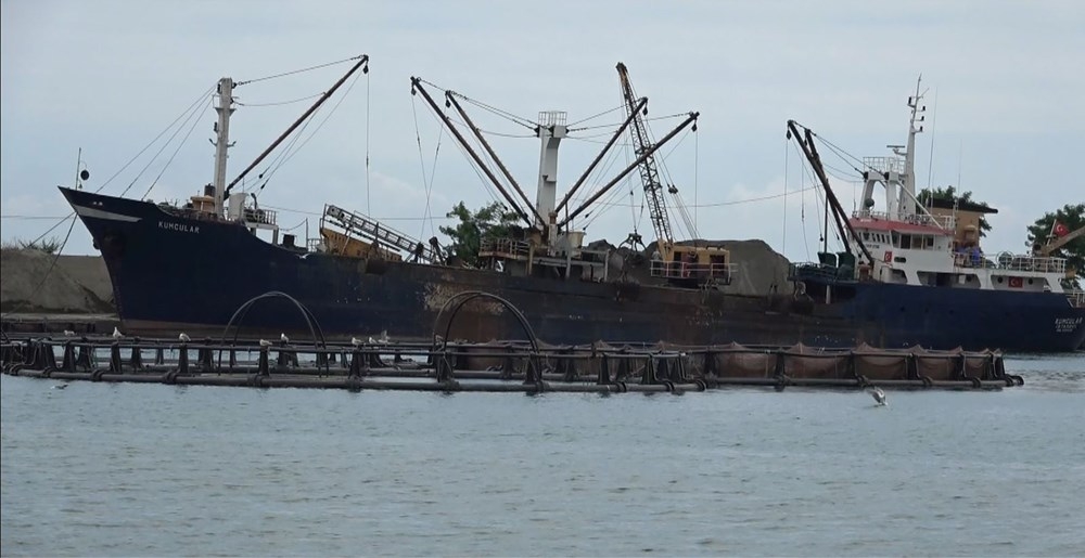 Karadeniz'de sahil yolunda 'çatlak' tehlikesi 8