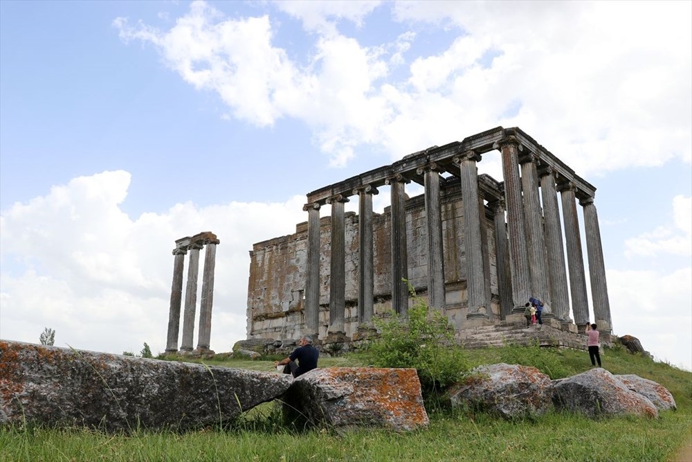 Aizanoi'nin ziyaretçileri nehirde kayıkla 'Antik Çağ'a yo 12