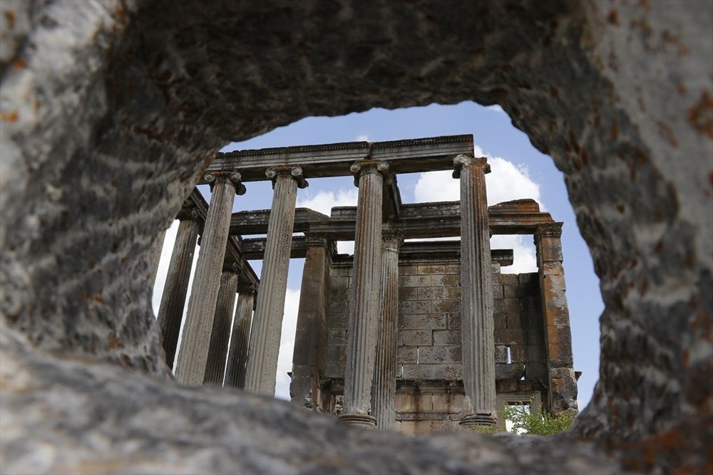 Aizanoi'nin ziyaretçileri nehirde kayıkla 'Antik Çağ'a yo 6