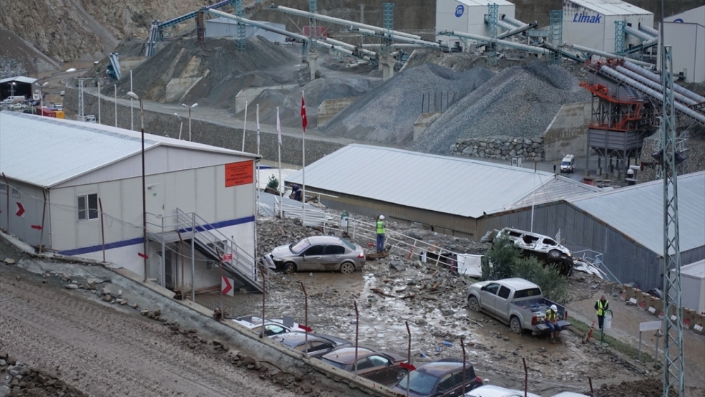 Artvin'deki sel ve heyelan felaketi 10