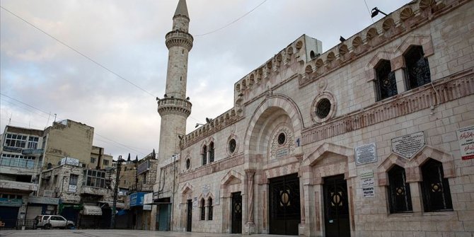 Ürdün'de Kovid-19 tedbirleri kapsamında camiler ve okullar süreli şekilde yeniden kapanıyor