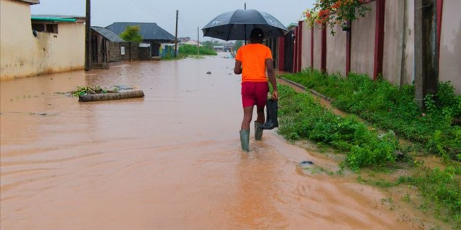 Nijerya'da sellerde hayatını kaybedenlerin sayısı 77'ye çıktı