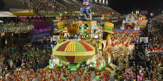 Rio Karnavalı geçit töreni Kovid-19 nedeniyle 2021'de yapılamayacak