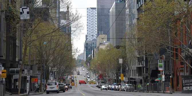 Avustralya'nın Melbourne kentindeki sıkı Kovid-19 yasakları hafifletildi