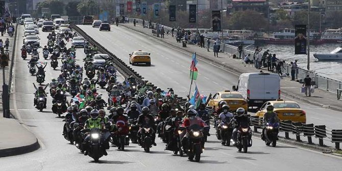 İstanbul'da motosikletlilerden Azerbaycan'a destek konvoyu