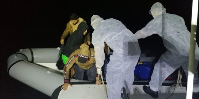 Marmaris açıklarında 21 sığınmacı kurtarıldı
