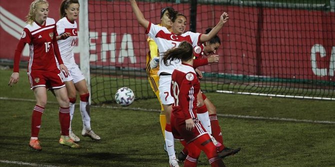 A Milli Kadın Futbol Takımı Rusya'ya deplasmanda 4-2 yenildi
