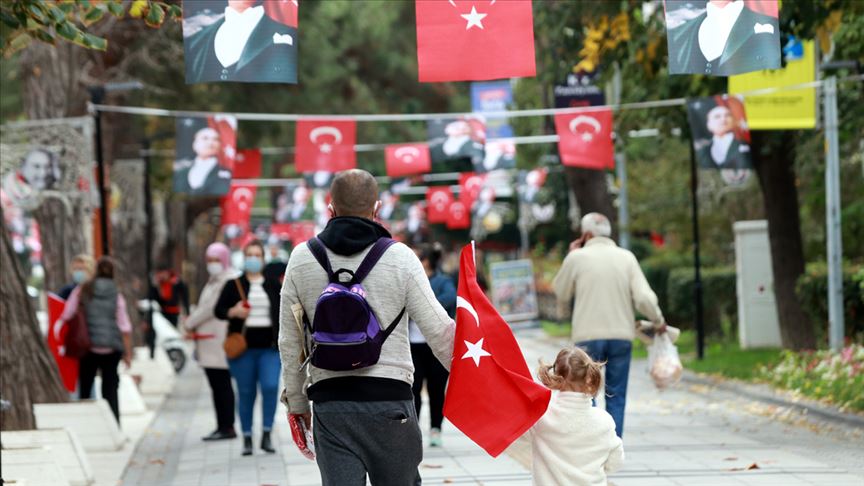 29 Ekim Cumhuriyet Bayramı Türkiye'nin Avrupa'daki birçok dış temsilciliğinde kutlandı