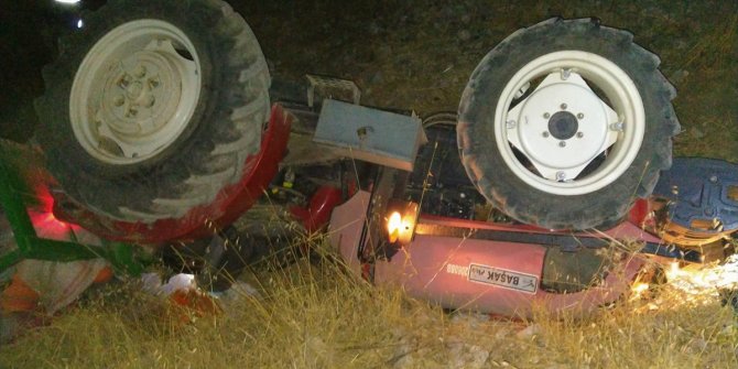 Traktörün devrilmesi sonucu karı koca öldü