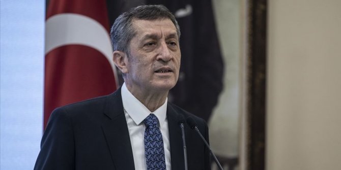 Milli Eğitim Bakanı Selçuk: İzmir'de eğitime bir hafta ara verildi