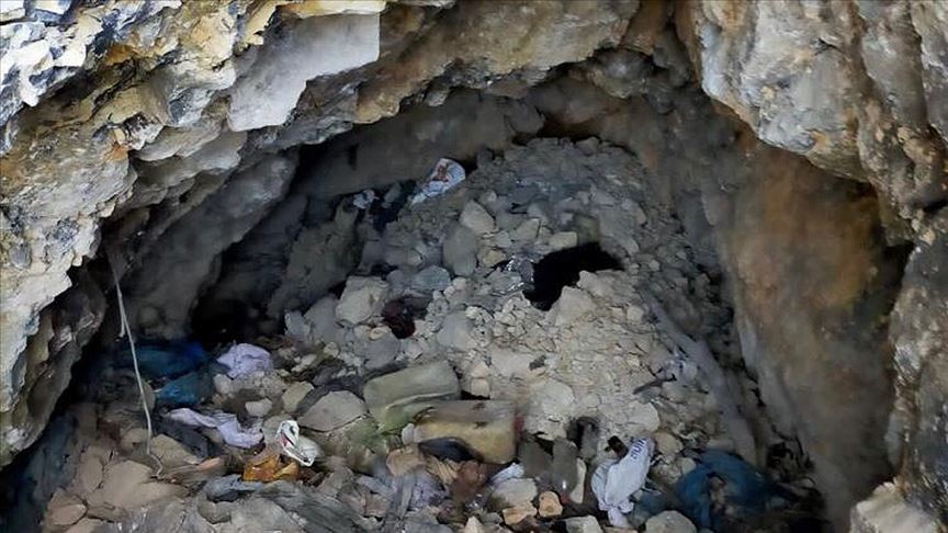 Tunceli'de teröristlerin kullandığı birer sığınak ve mağara imha edildi