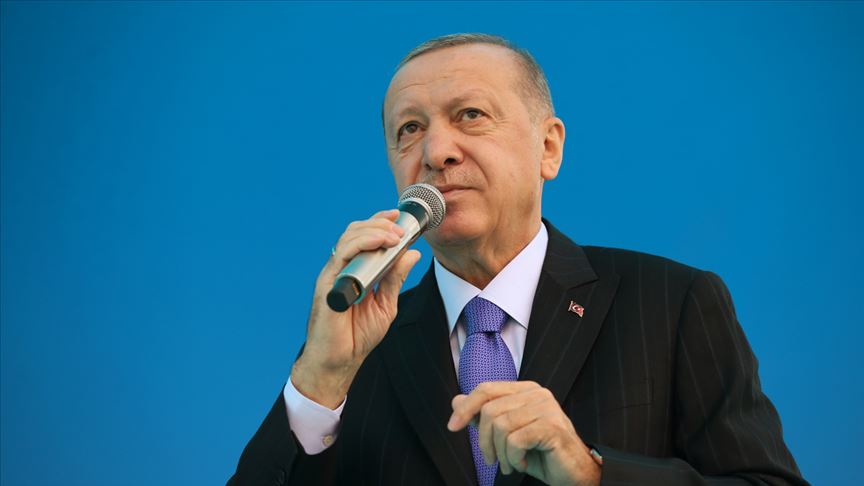 Erdoğan: İzmir'de evleri yıkılan vatandaşlarımıza yenilerini yapıp teslim edeceğiz