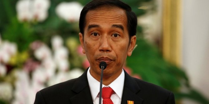 Endonezya Devlet Başkanı Widodo, Macron'un açıklamalarını kınadı